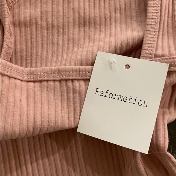NWT- Pink Ribbed V Neck Crop Top - Picture 4 of 5
